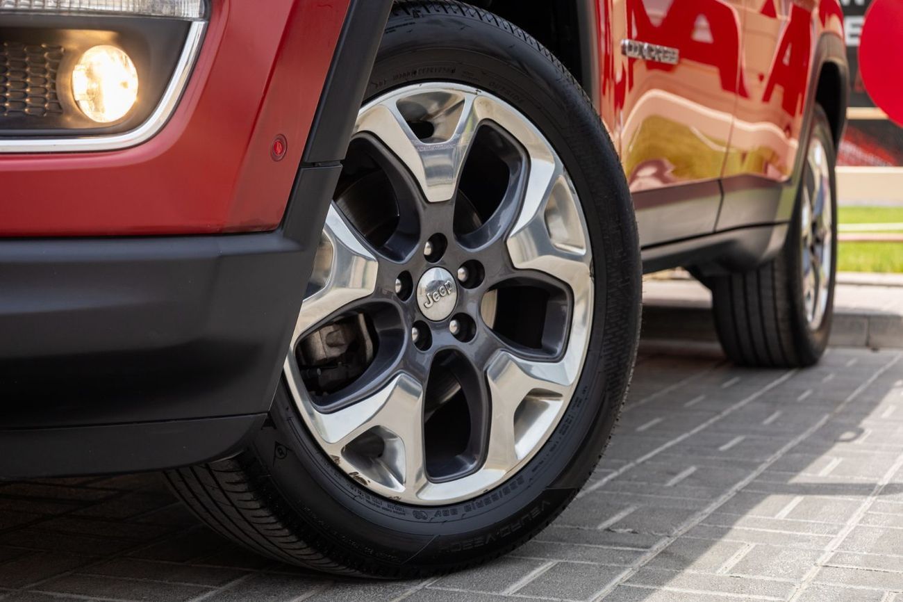 جيب كومباس Limited 2.4L (172 HP)