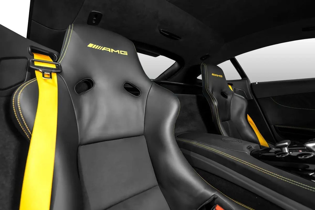 مرسيدس بنز AMG GTR 0% Downpayment | AED 8,411 P/M | Warranty and Service Package Available