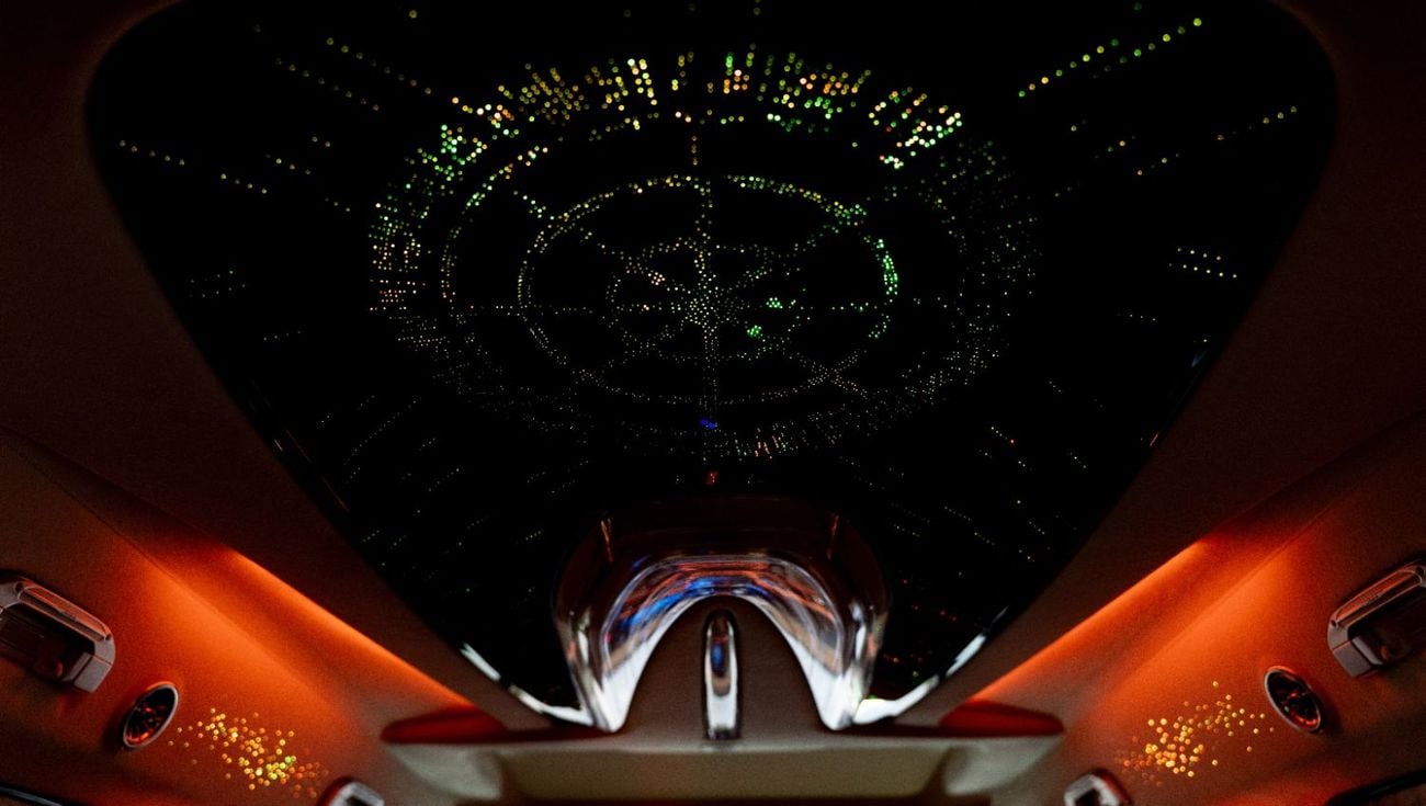 مرسيدس بنز V 300 1 of 28 Magellan Edition based on a Yacht | By Limgene