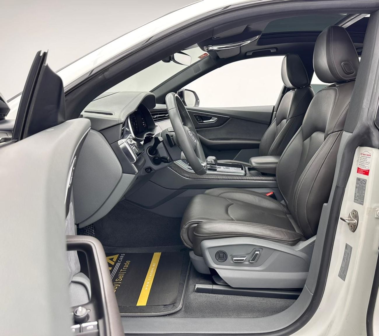 Audi Q8 2019 Audi Q8 55TFSI Quattro S-line, 1 Year Warranty Unlimited Km, Full Service History, GCC
