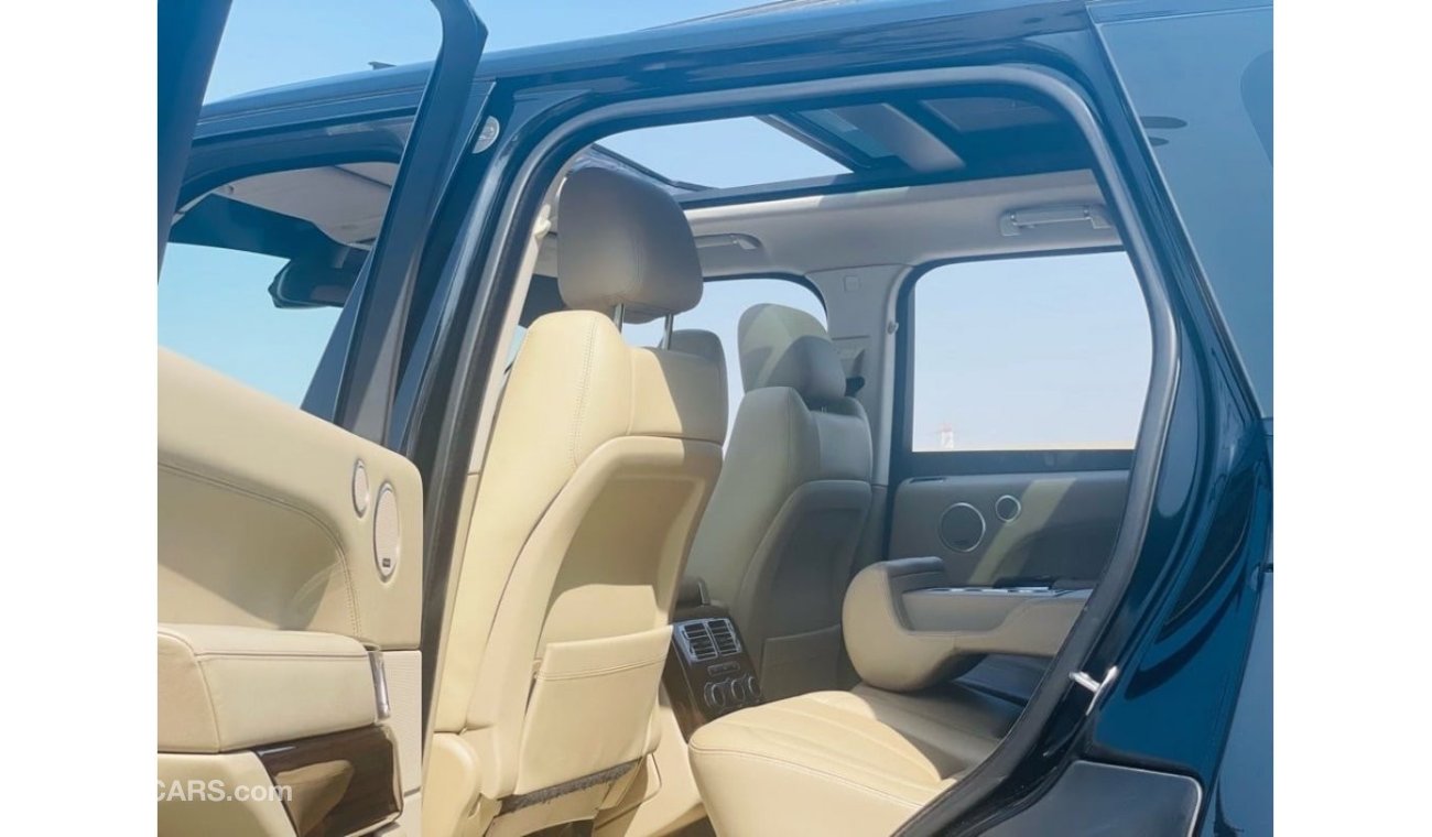 لاند روفر رانج روفر فوج HSE RANGE ROVER VOUGE HSE MODEL 2015 GCC SPACE FULL OPTION