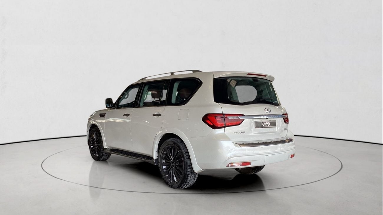 Infiniti QX80 LUXE SENSORY PROACTIVE 5.6 SENSORY AUTO 4WD 8 SEATS | Guaranteed Warranty | 0 Down Payment