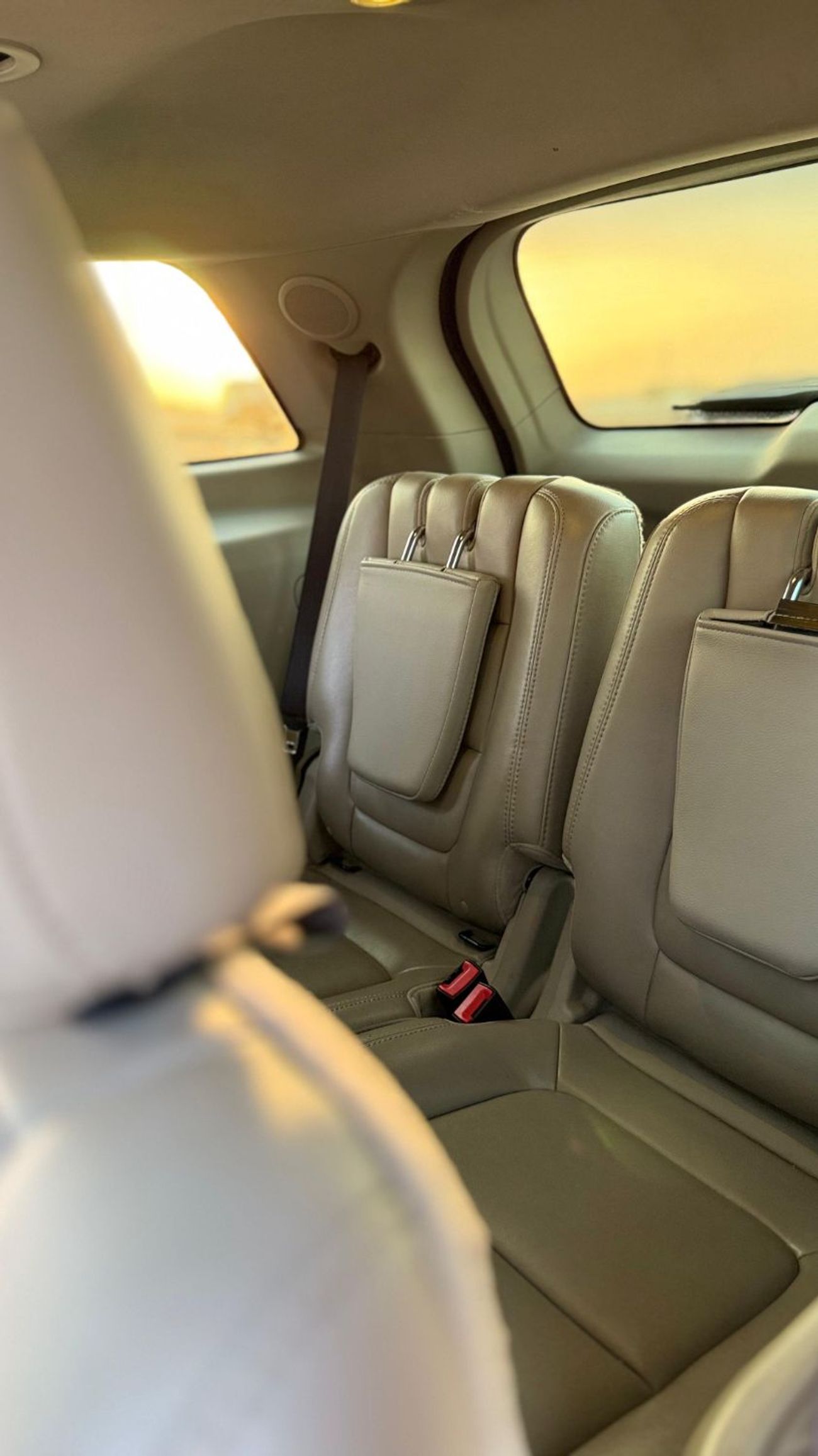 Ford Explorer Sport Trac فورد اكسبلورر LIMITED موديل : 2013 المطلوب 20,000 درهم  مواصفات خليجيه  ، 6 سلندر ، 7 مقاعد ، شاشة  