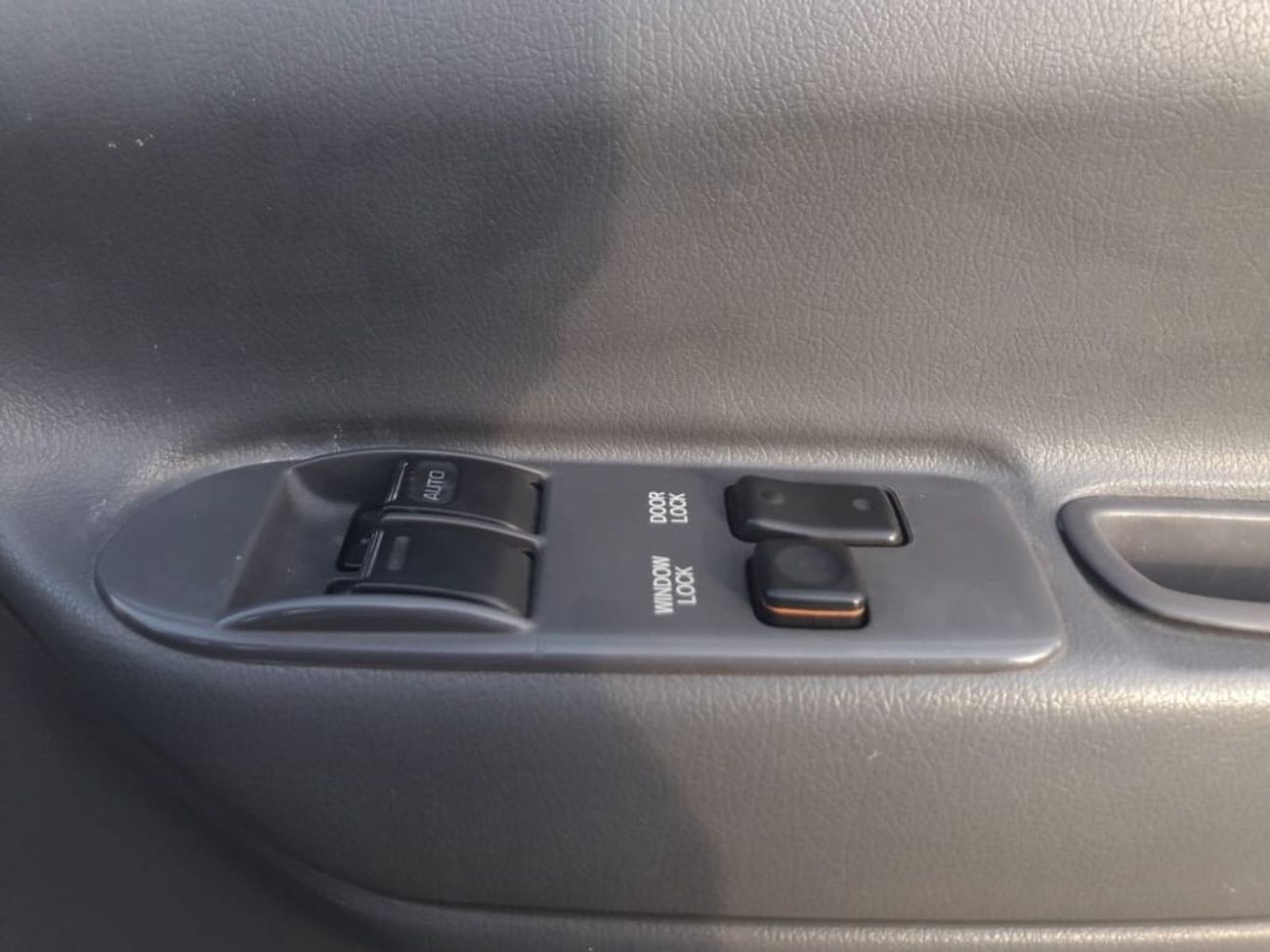 تويوتا هاياس Hiace RIGHT HAND DRIVE  (Stock no PM 732 )