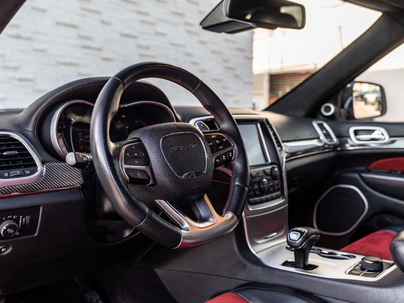 جيب جراند شيروكي SRT 6.4L