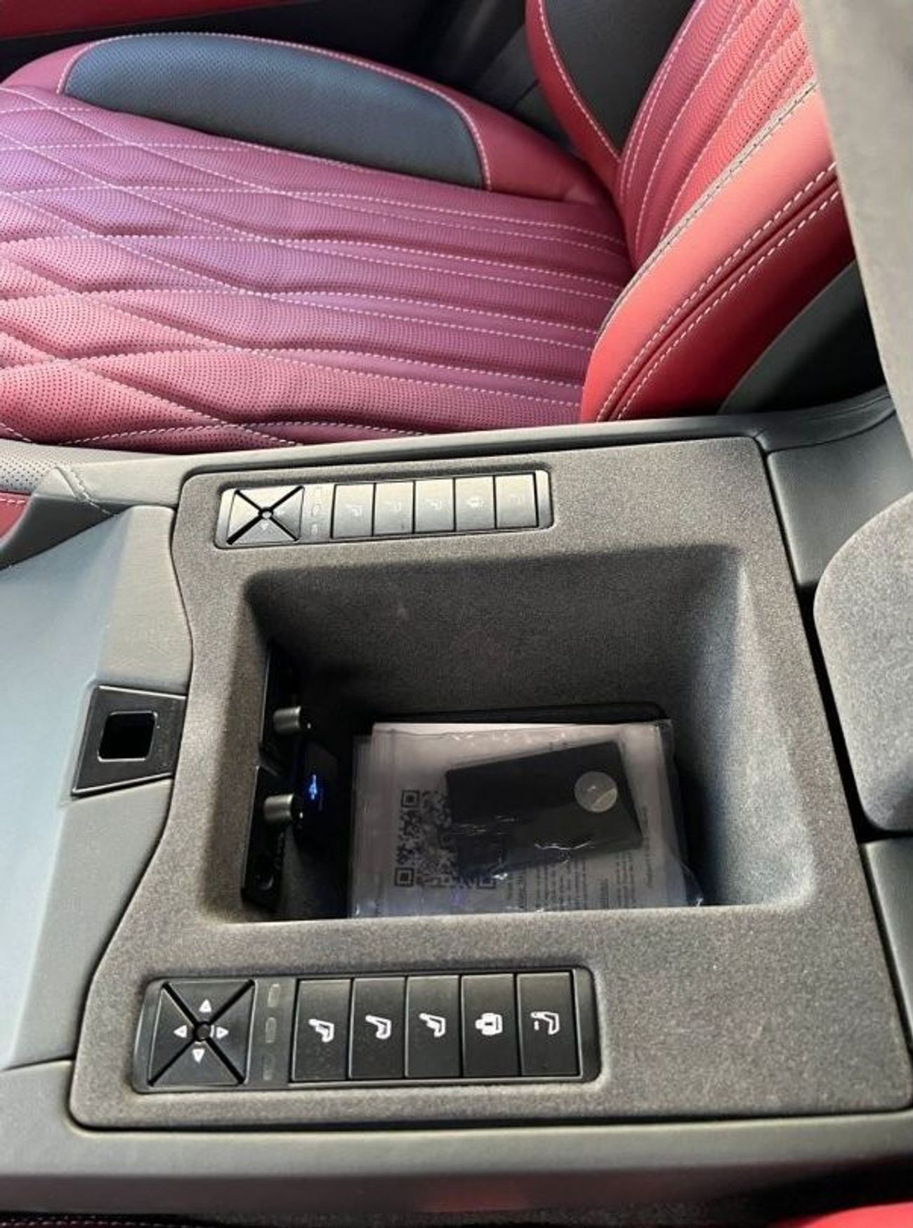 Toyota Land Cruiser 3.5T VXR FULL OPTION WITH MBS AUTOBIOGRAPHY VIP  SEAT AND ROOF STAR LIGHT