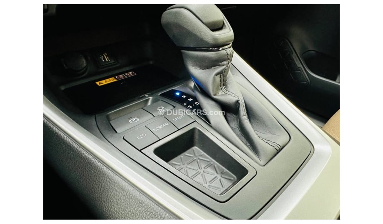 Toyota RAV4 GCC .. Warranty .. VX .. Brand New .