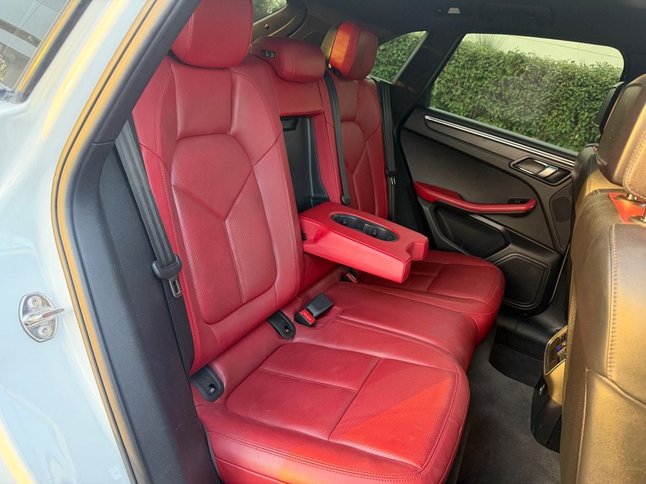 Porsche Macan T 2.0L (260 HP)