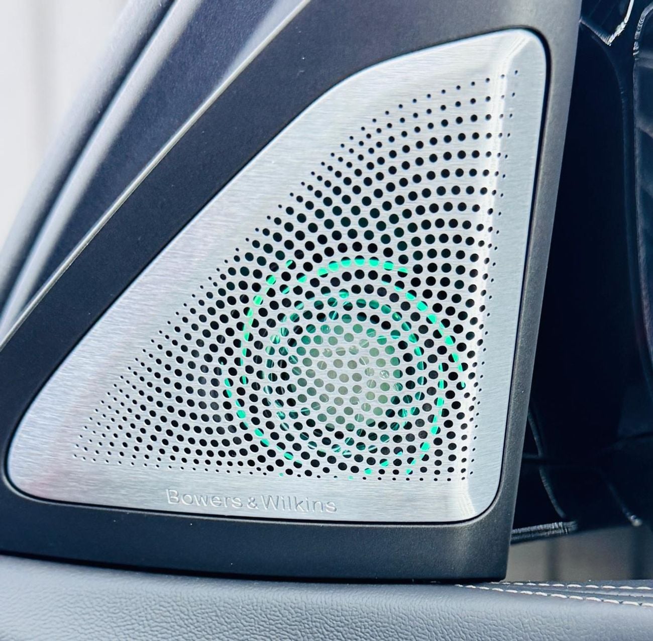 BMW X6 M60i  4.4 L,530hp,GCC,Low Mileage,Excellent,BMW Warranty & Service Till March 2030