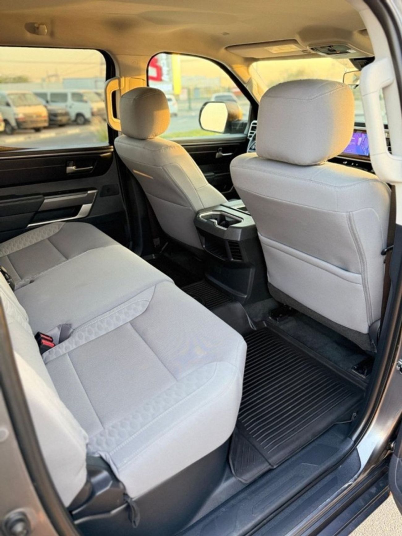 Toyota Tundra CREWMAX SR