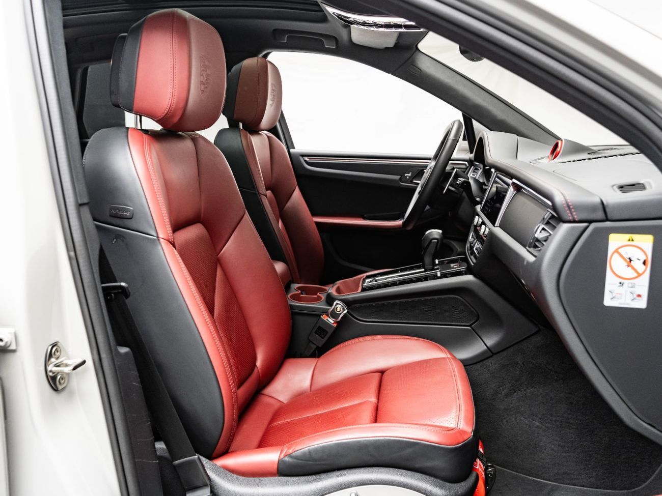 بورش ماكان Std 2.0L (252 HP)