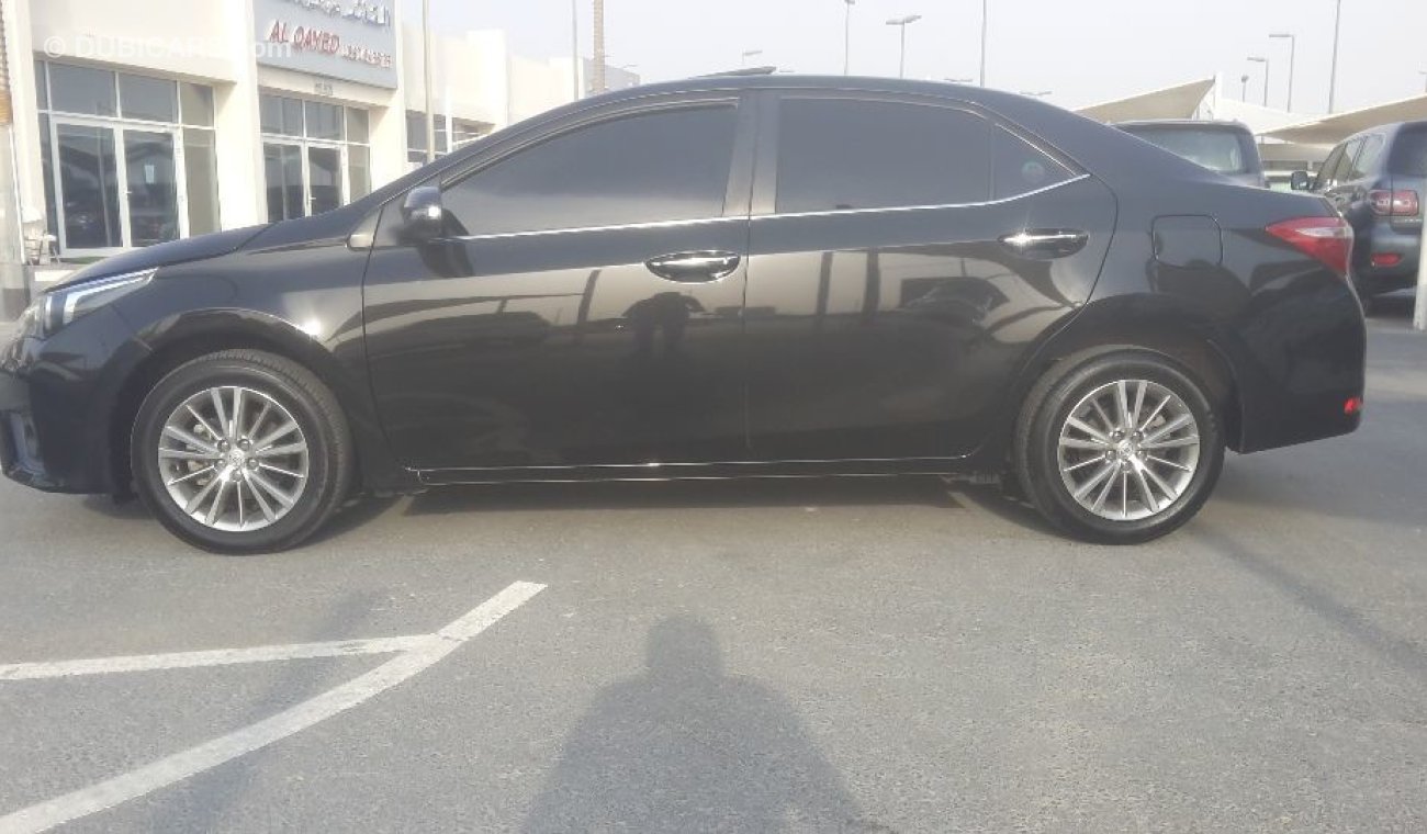 Toyota Corolla Limited  2.0