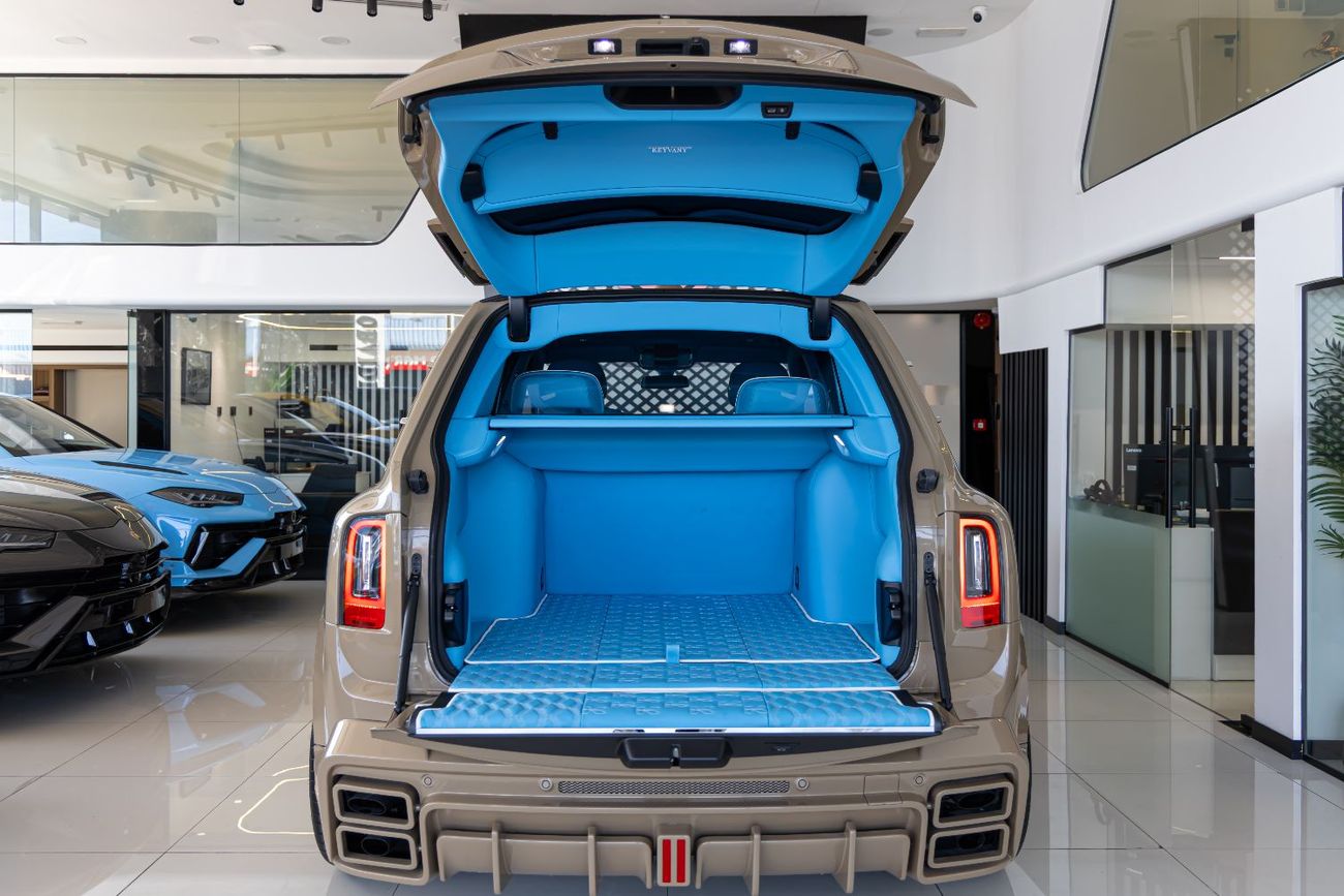 رولز رويس كولينان ROLLS ROYCE COLLINAN - 2025 - BY KEYVANY - 1 OF 1  PERFECT CONDITION - BLACK BADGE