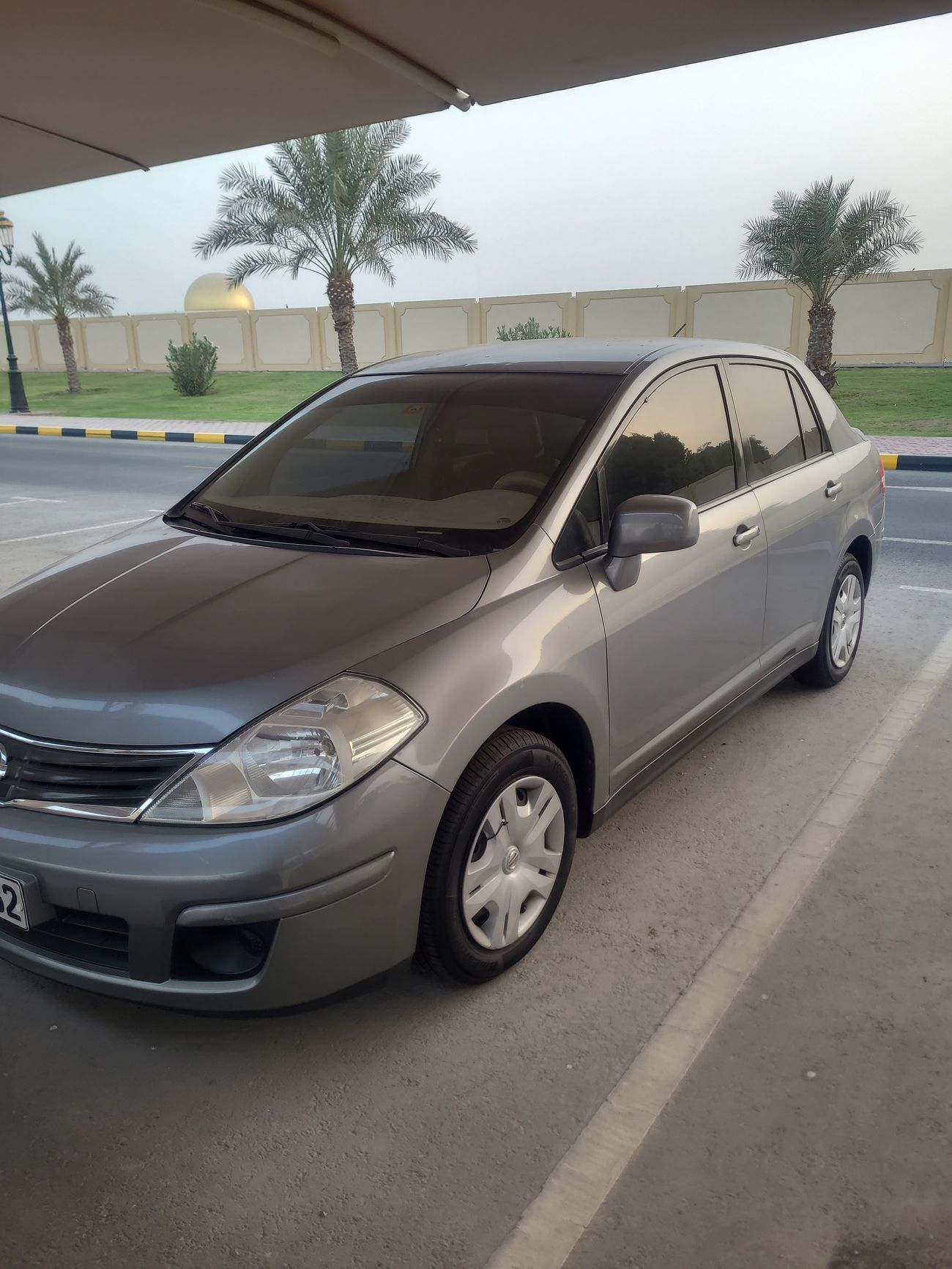 Nissan Tiida 1.8L sedan