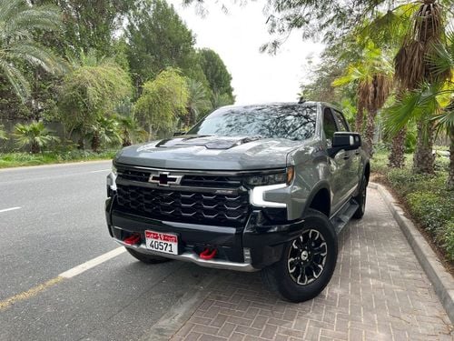 Chevrolet Silverado 1500 CREW CAB ZR2 2023 Chevrolet Silverado ZR2 | 6.2L V8 | GCC Specs | Accident-Free