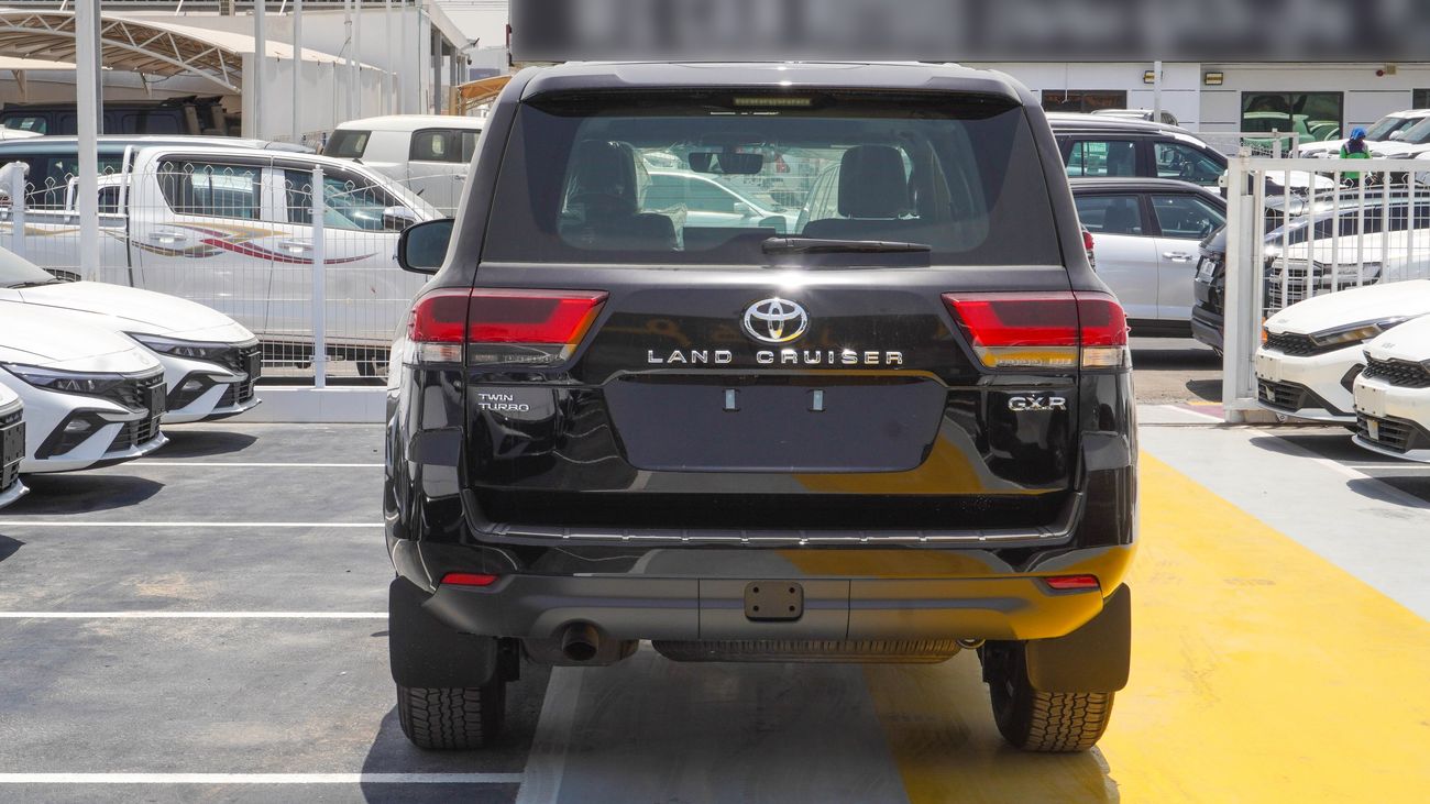 تويوتا لاند كروزر GXR Twin Turbo 3.5 L V6