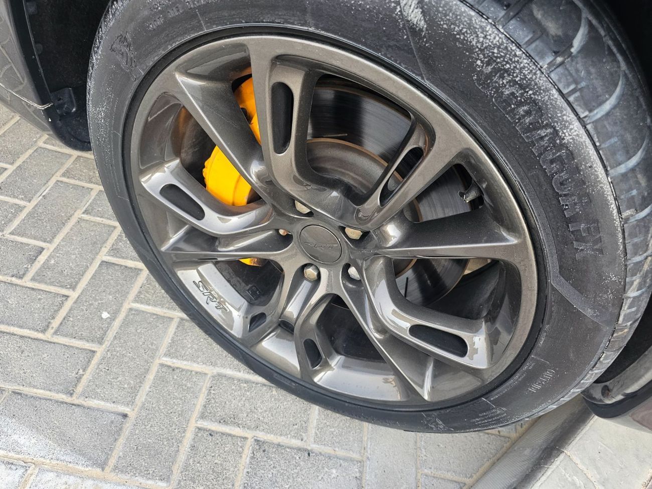 جيب جراند شيروكي SRT8 6.4L