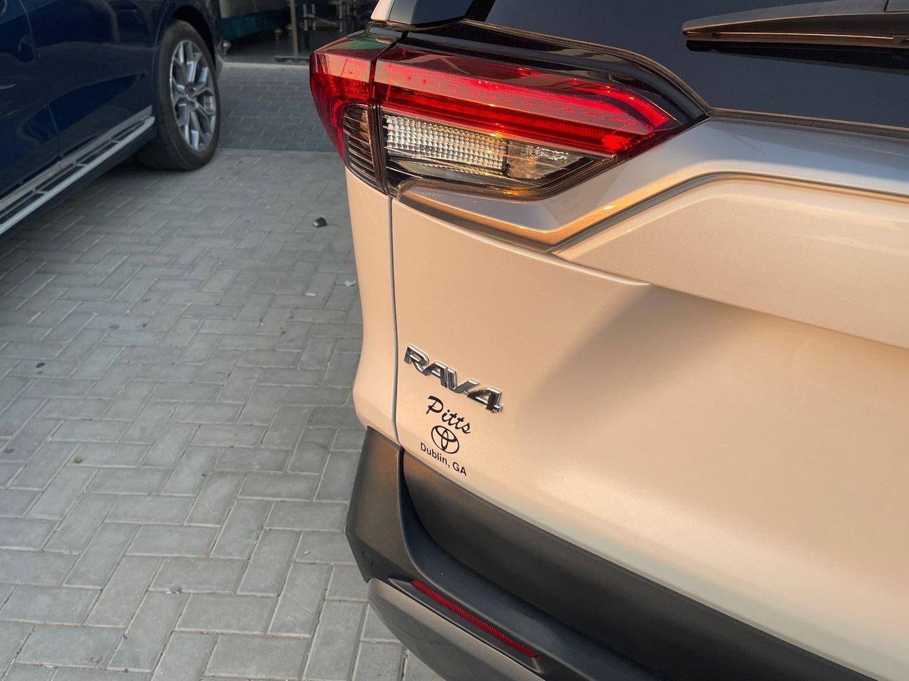 Toyota RAV4 Limited Full Option