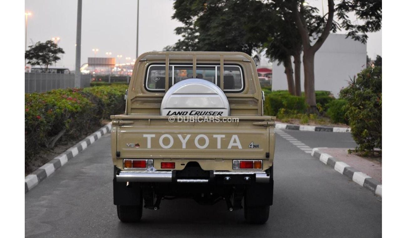 Toyota Land Cruiser Pick Up 79 Double Cabin V8 4.5L Diesel MT Limited
