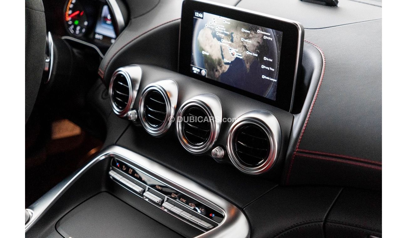 Mercedes-Benz AMG GT S 2016 Mercedes Benz GTS AMG / Grade 4.5B Japan Import