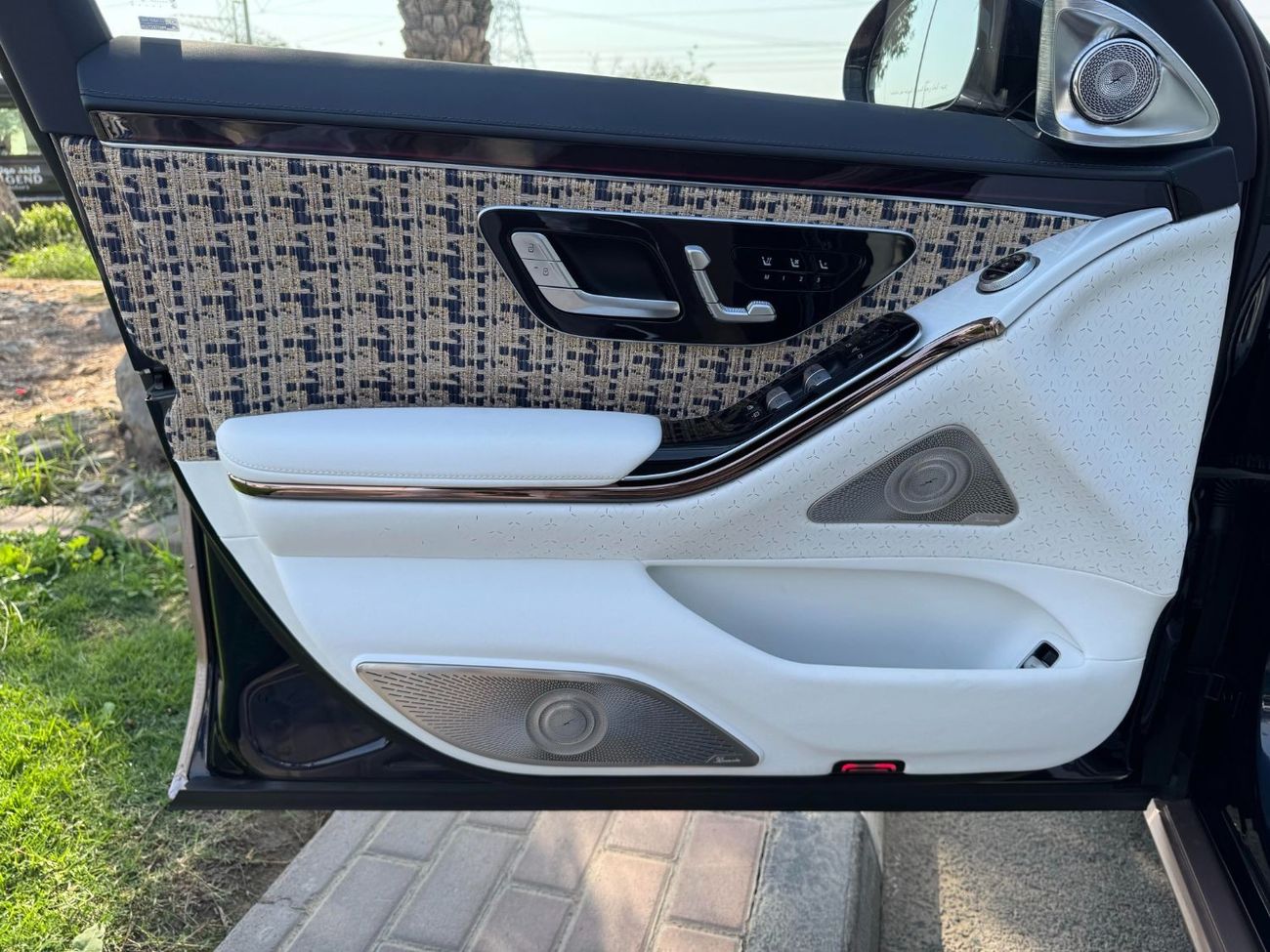 Mercedes Maybach S680 Maybach **2023**BRAND NEW GCC SPEC UNDER WARRANTY AND SERVICE