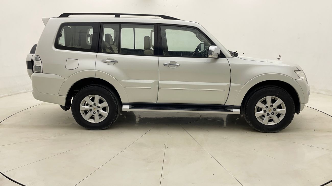 Mitsubishi Pajero GLS MIDLINE 3 | Zero Down Payment | Home Test Drive