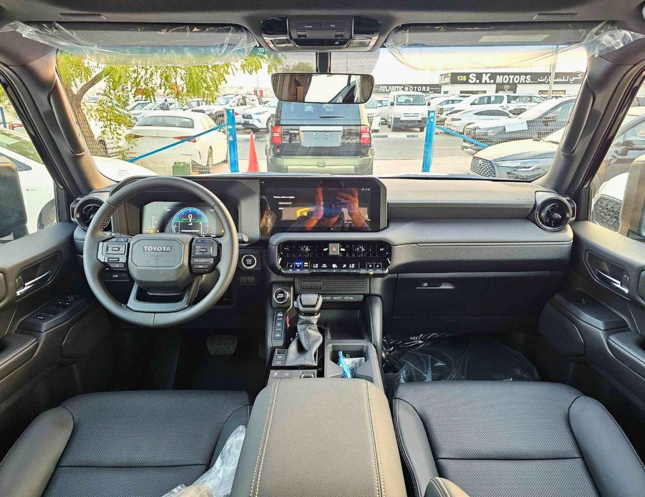 Toyota Prado ALL ROUNDER TURBO / 2.4L PETROL V4 / SUNROOF / DIFFLOCK / COOL BOX (CODE#PR24S1)