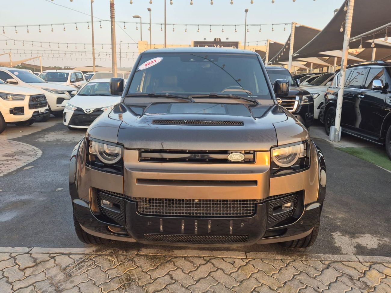 Land Rover Defender P400 110 SE 3.0L (5 Seater)