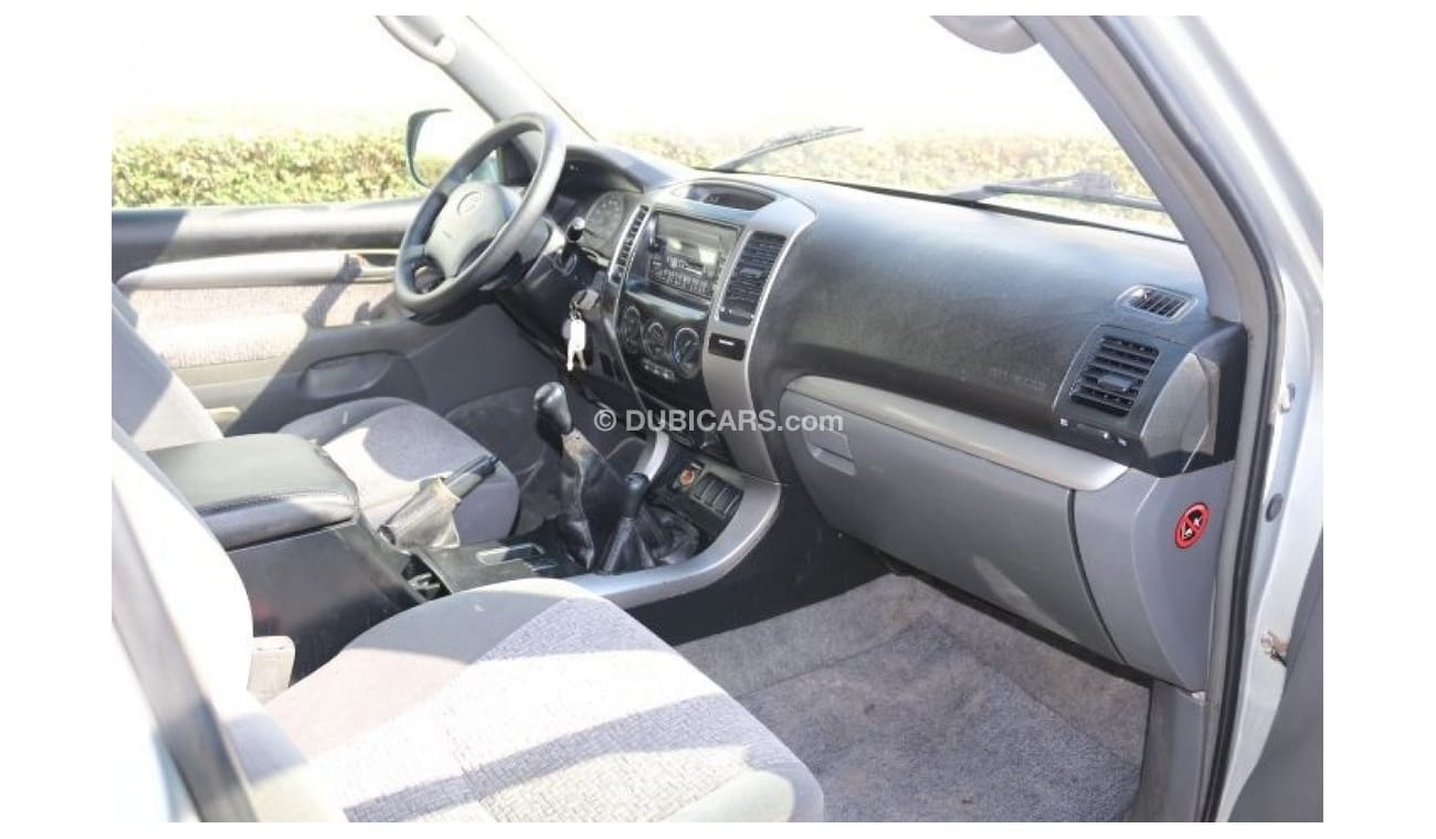Toyota Prado TOYOTA PRADO DIESEL 2005 MANUAL GEAR GULF SPACE