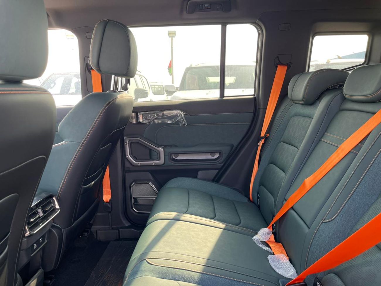 Jetour T2 Luxury Jetour T2 travel+ 2.0L PETROL 7SPEEDS FULL OPTION/ MIDDLE EAST SPECS