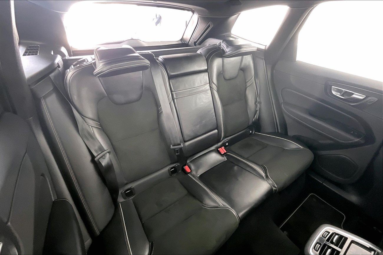 Volvo XC60 T5 R Design | Guaranteed Warranty | 0 Down Payment