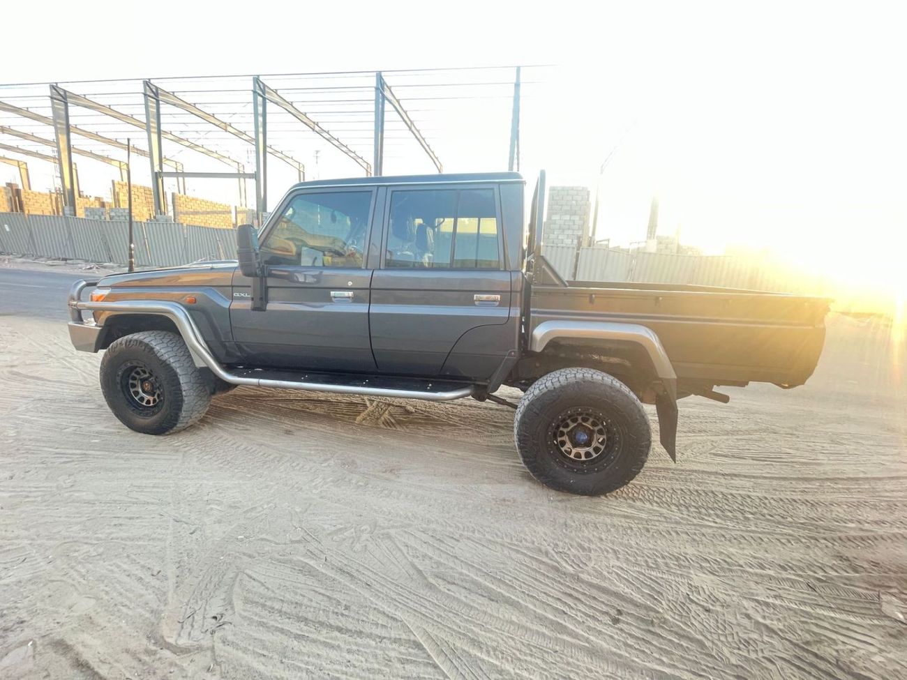 تويوتا لاند كروزر بيك آب RIGHT HAND DRIVE 4.5 1 VD ONLY FOR EXPORT