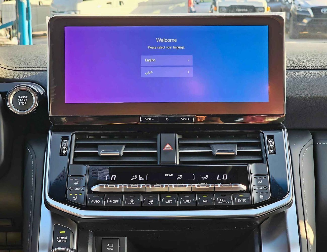 Toyota Land Cruiser VXR 3.5L PETROL | Radar | HUD | Top Variant | Aero Body Kit (CODE # VXR31HK)