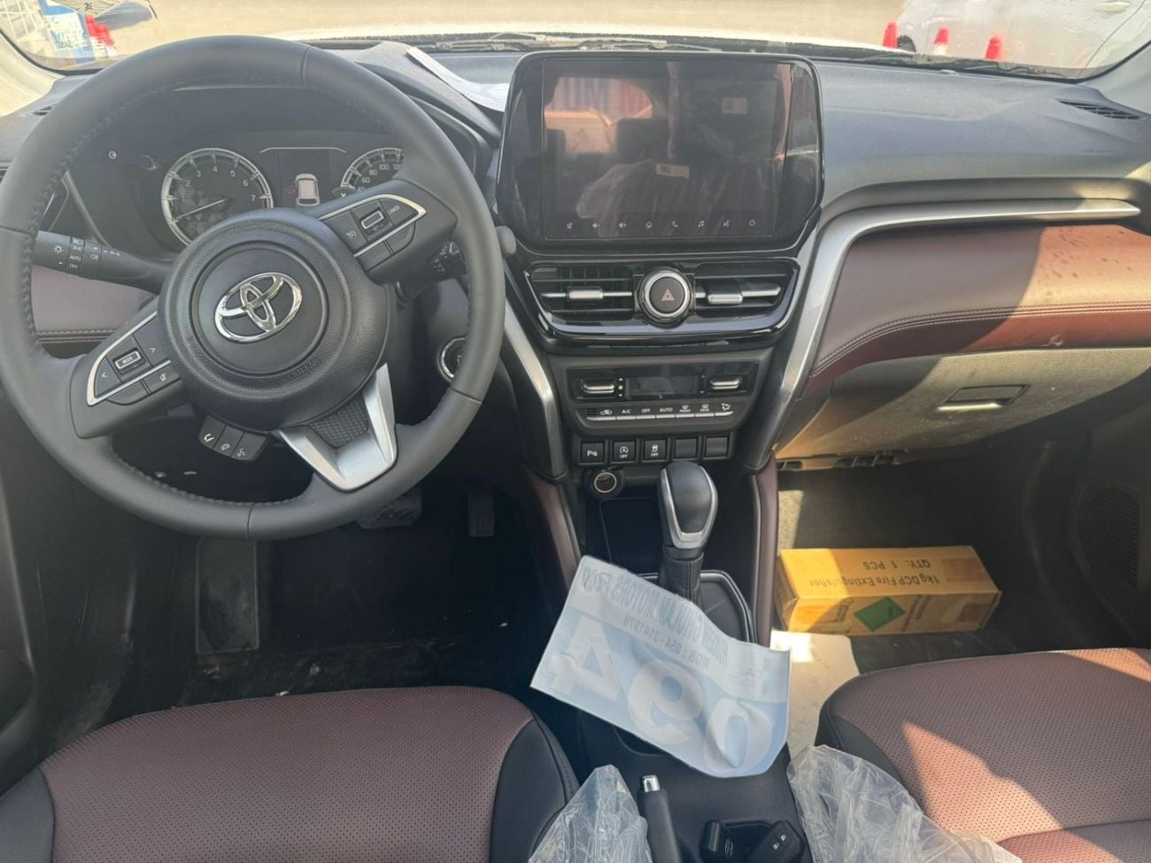 تويوتا أوربان كروزر 1.5L PETROL, FULL OPTIONS, GCC, 2023