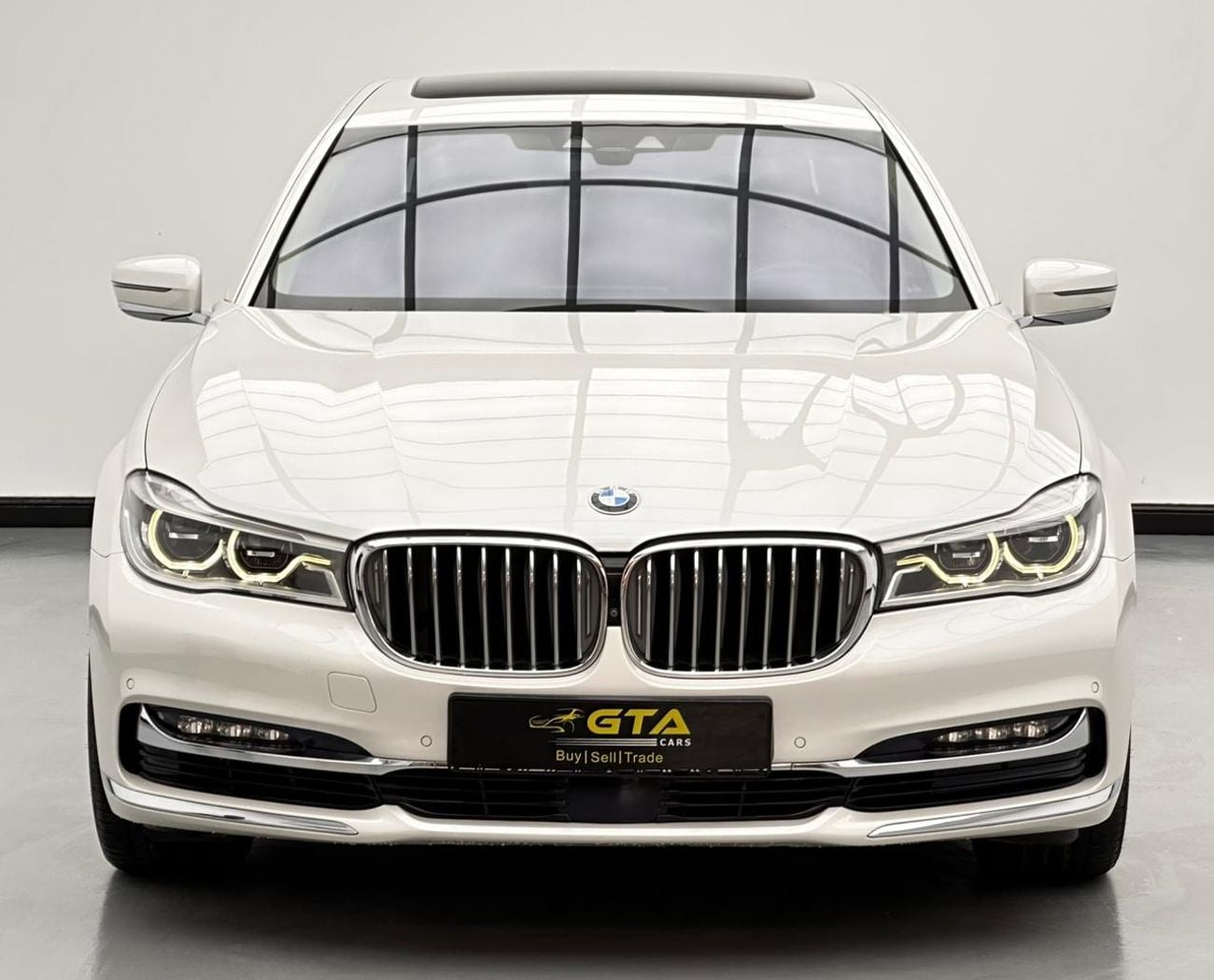 BMW 740Li Luxury 3.0L (322 HP) 2016 BMW 740Li, BMW Full Service History, Excellent Condition, GCC