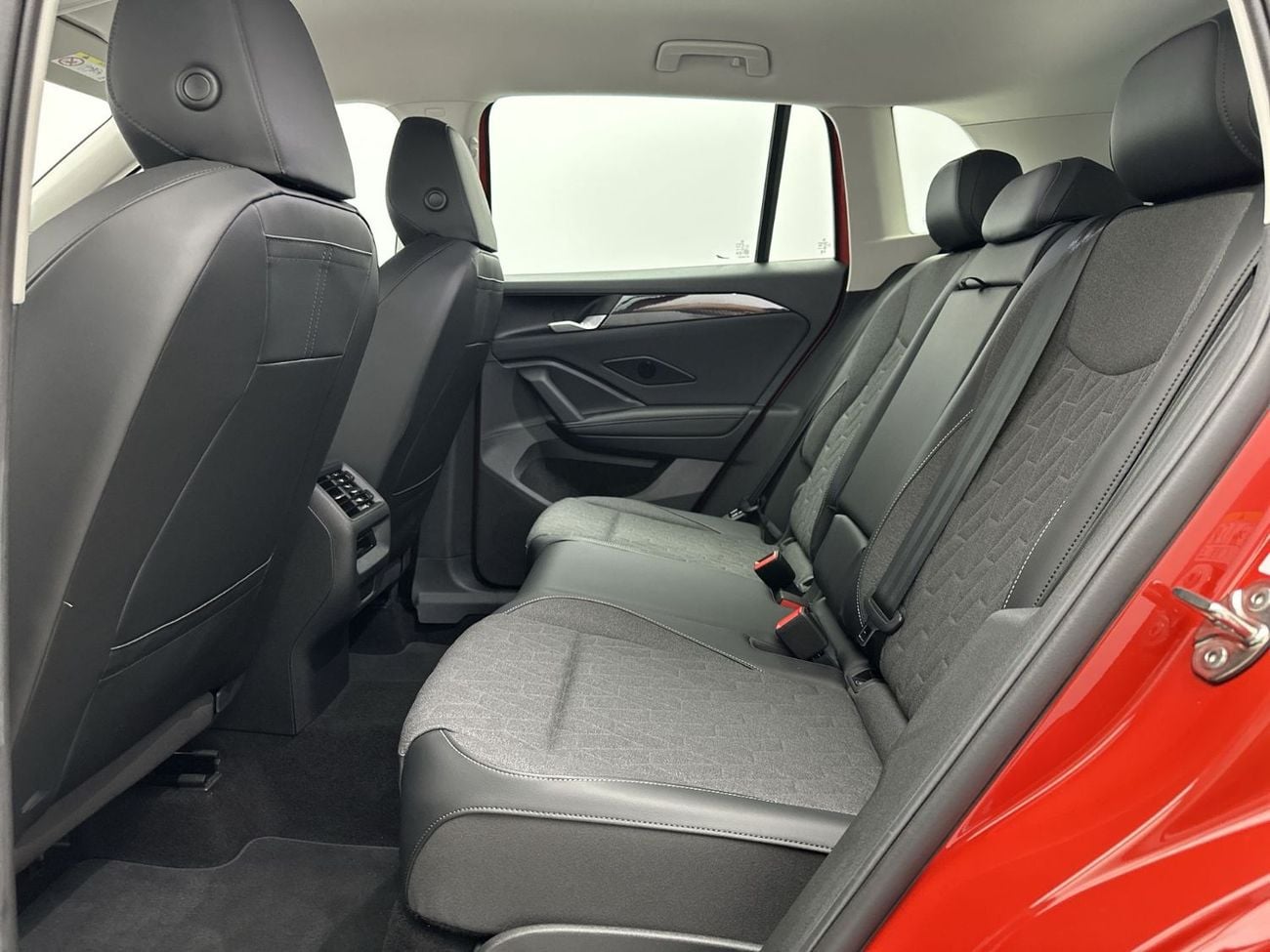 Volkswagen Tiguan Tiguan Life + Fabric Seats (Ref#31265)