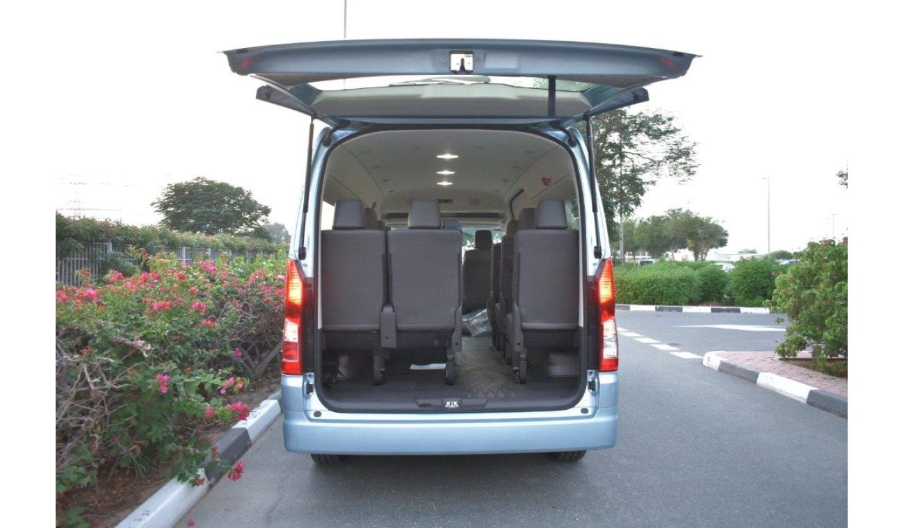 Toyota Hiace 2.8L TURBODIESEL 13 SEATER AUTOMATIC