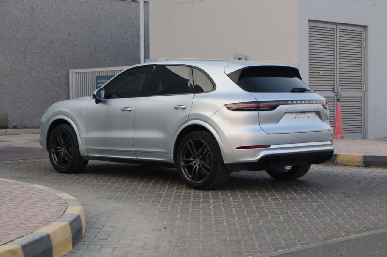 Porsche Cayenne STANDARD