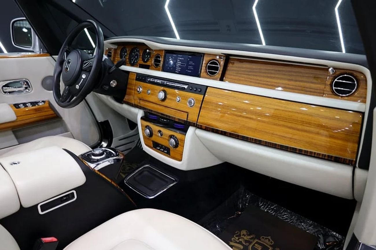 Rolls-Royce Phantom Drophead 6.8L