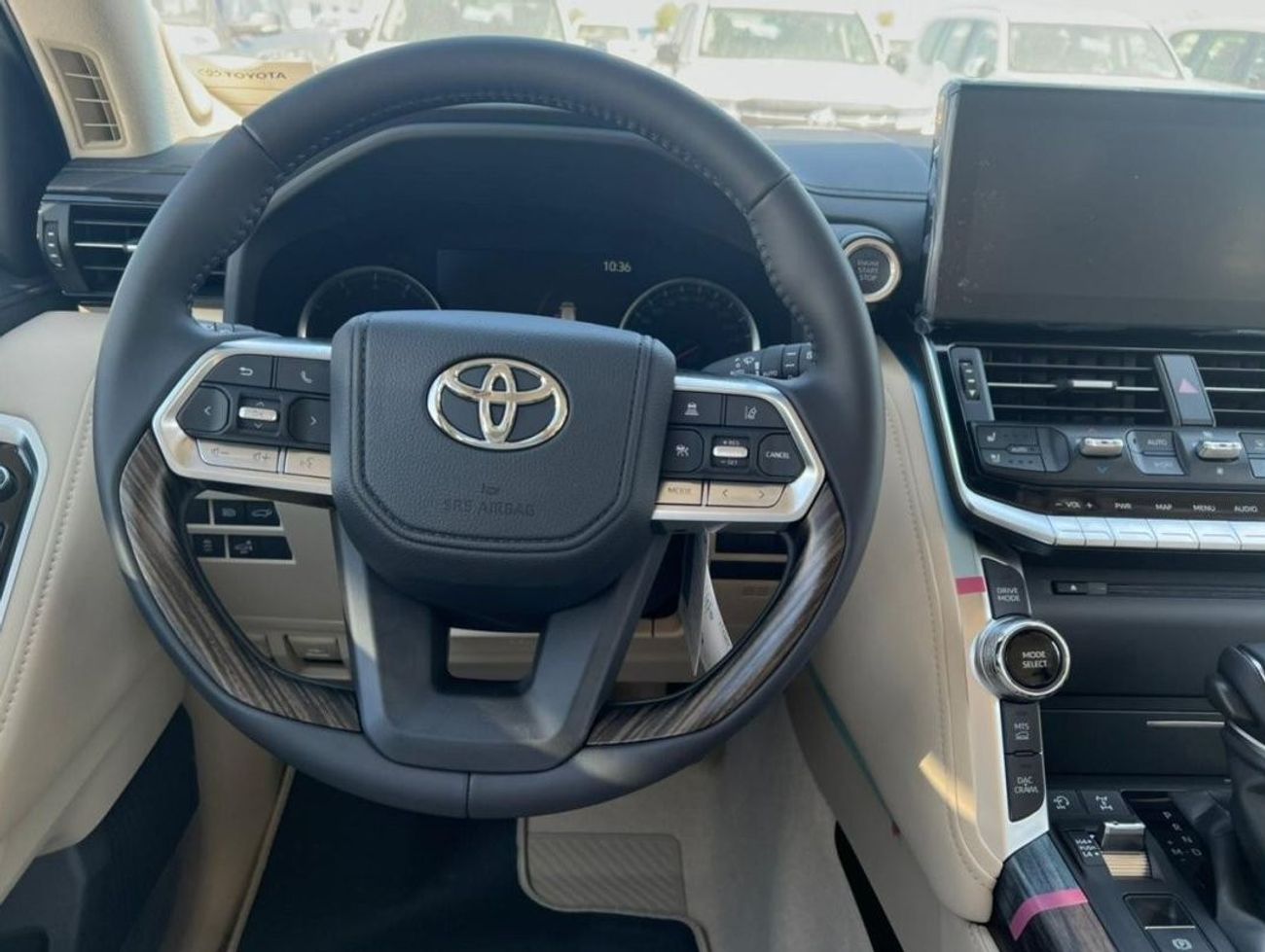 تويوتا لاند كروزر Toyota Land Cruiser VXR 3.5L  Twin turbo