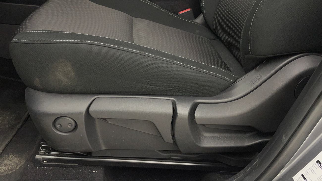 Mitsubishi Outlander GLX MID LINE 2.5 | Zero Down Payment | Home Test Drive