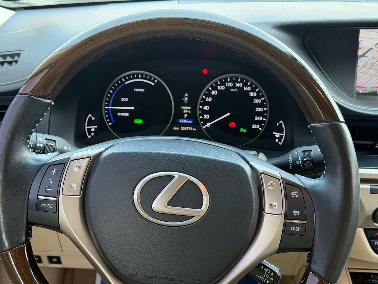 لكزس ES300h Hybrid 2.5L