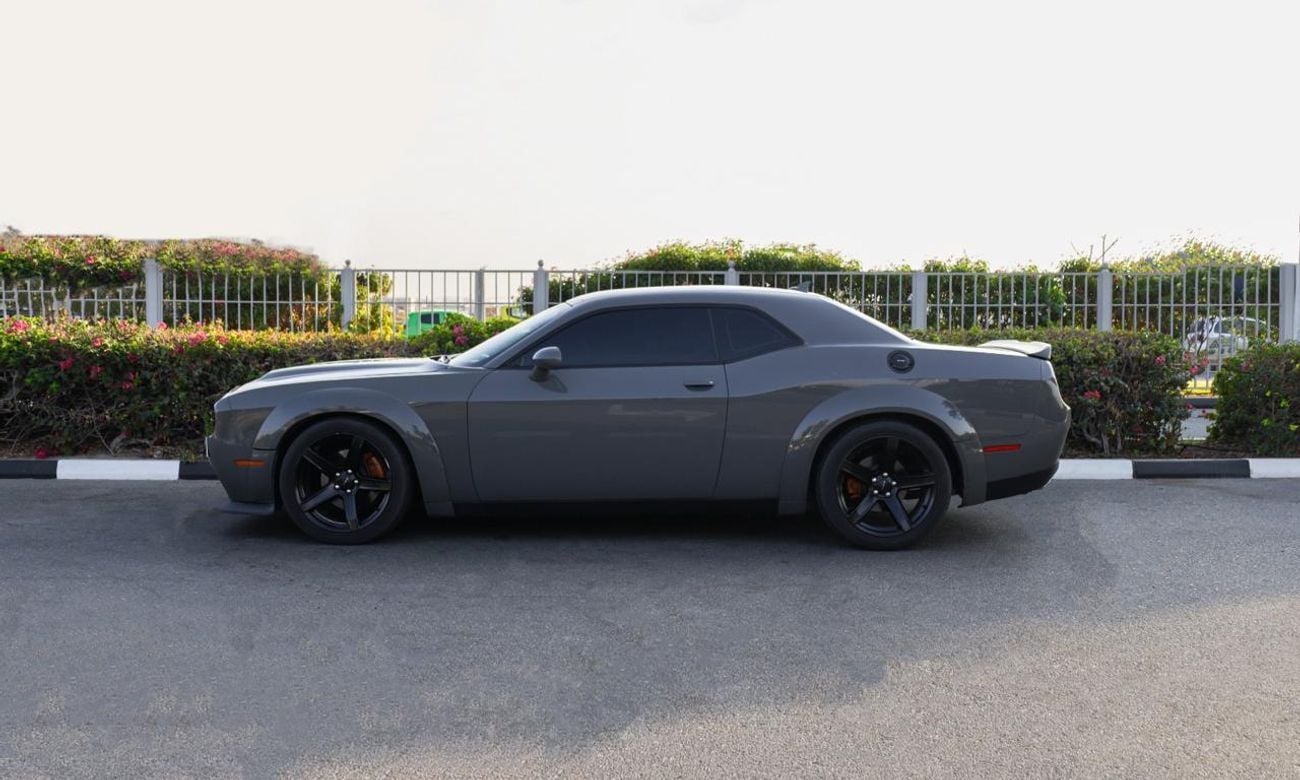 Dodge Challenger Dodge Challenger GT V6 With Hellcat Kit Wide Body + Exhaust System