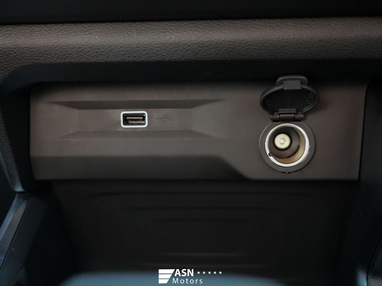 Livan X3 Pro 2025 1.5 Turbo (Export Price)