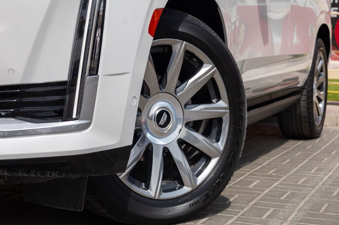Cadillac Escalade Sport Platinum 6.2L 4WD Cadillac Escalade 2021 GCC | Warranty