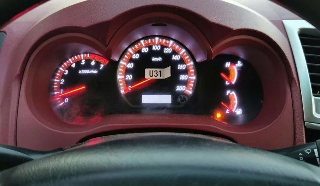Toyota Hilux HILUX / PATROL / MANUAL / 2X4 (LOT # 6430)