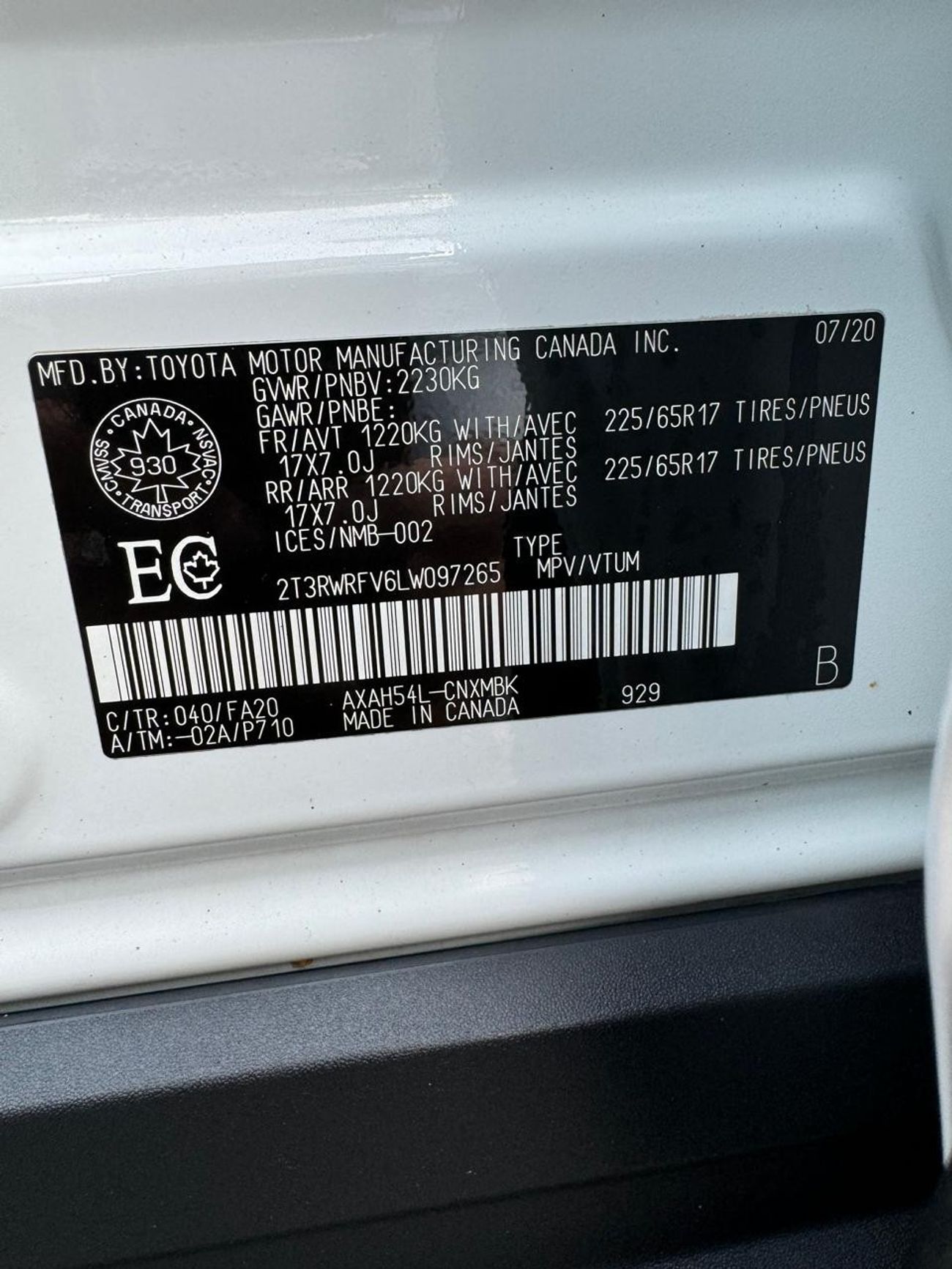 Toyota RAV4 2021 XLE HYBRID HEV SUNROOF FULL OPTION CANADA SPEC