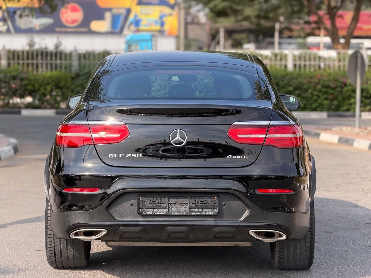 مرسيدس بنز GLC 250 4MATIC 2.0L