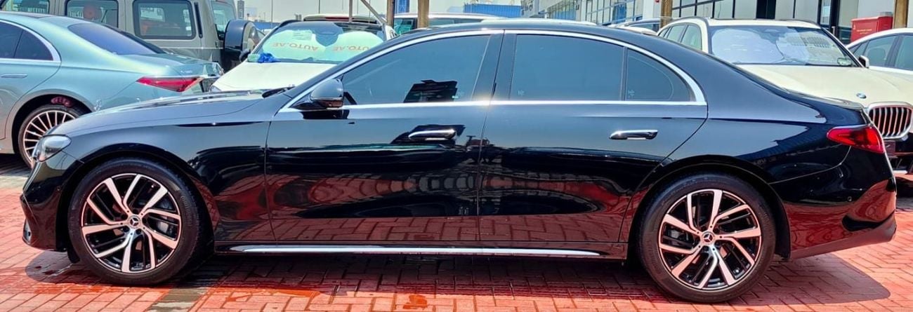 Mercedes Benz E350 4MATIC (NON GCC) Avantgarde Original paint 2024 American Specs