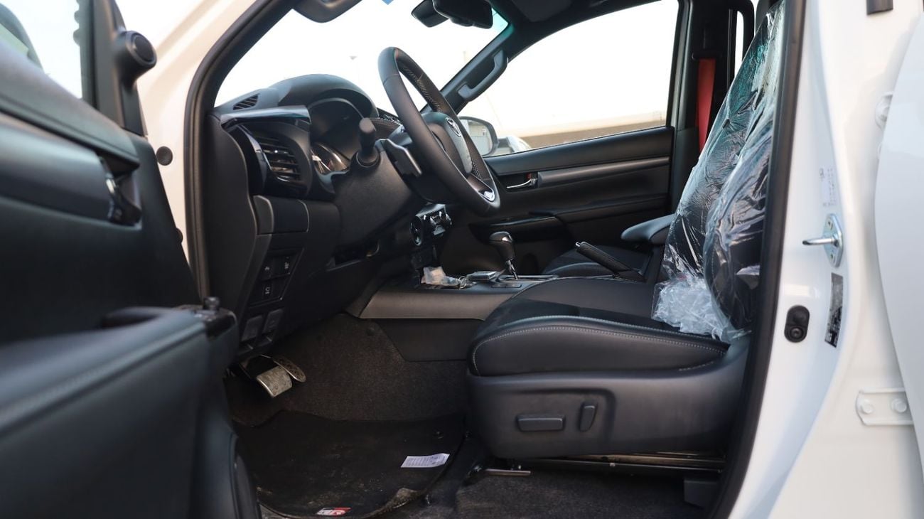 Toyota Hilux GR SPORT